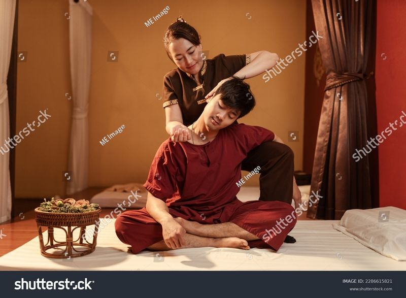  The Ultimate Guide to Thai Massage: Discover its History and Advantages